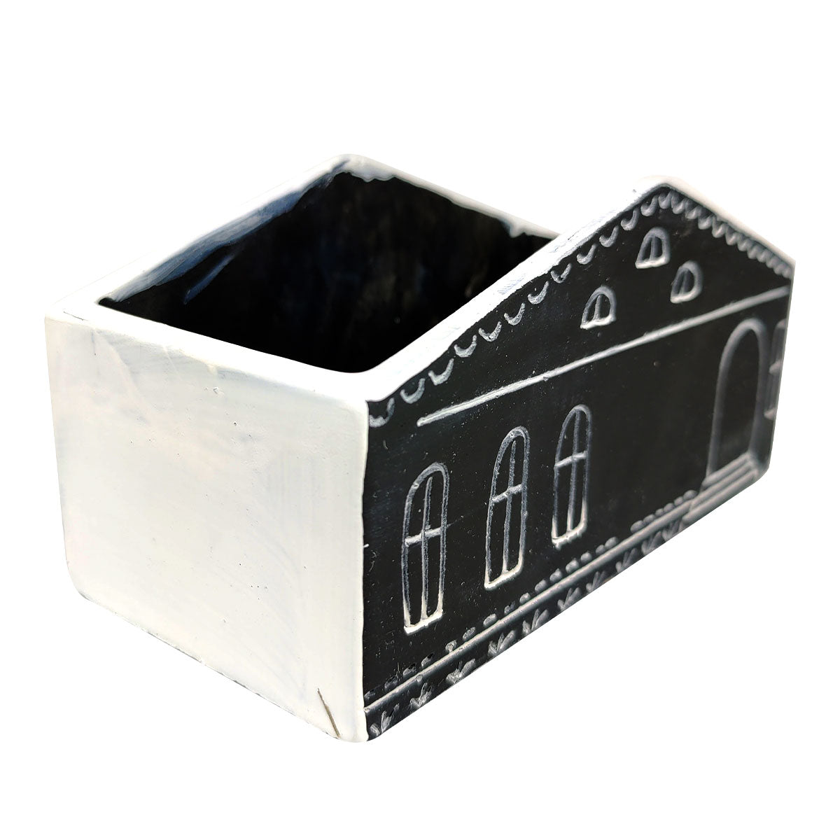 Black House Pot